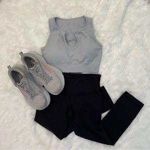 LULULEMON | women’s 21” capri leggings| size 4